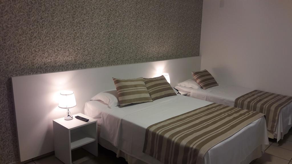Hz Hotel Патус-ди-Минас Экстерьер фото
